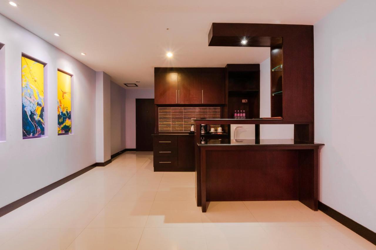 פאטאיה Baron Beach Hotel מראה חיצוני תמונה