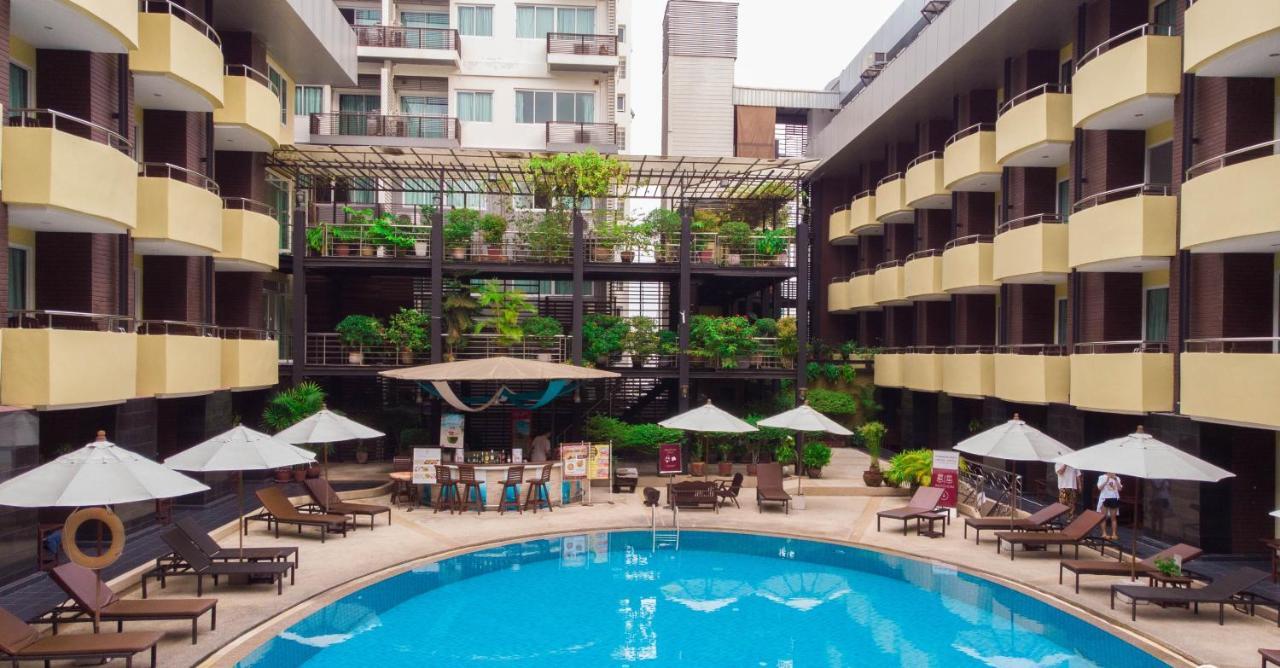 פאטאיה Baron Beach Hotel מראה חיצוני תמונה