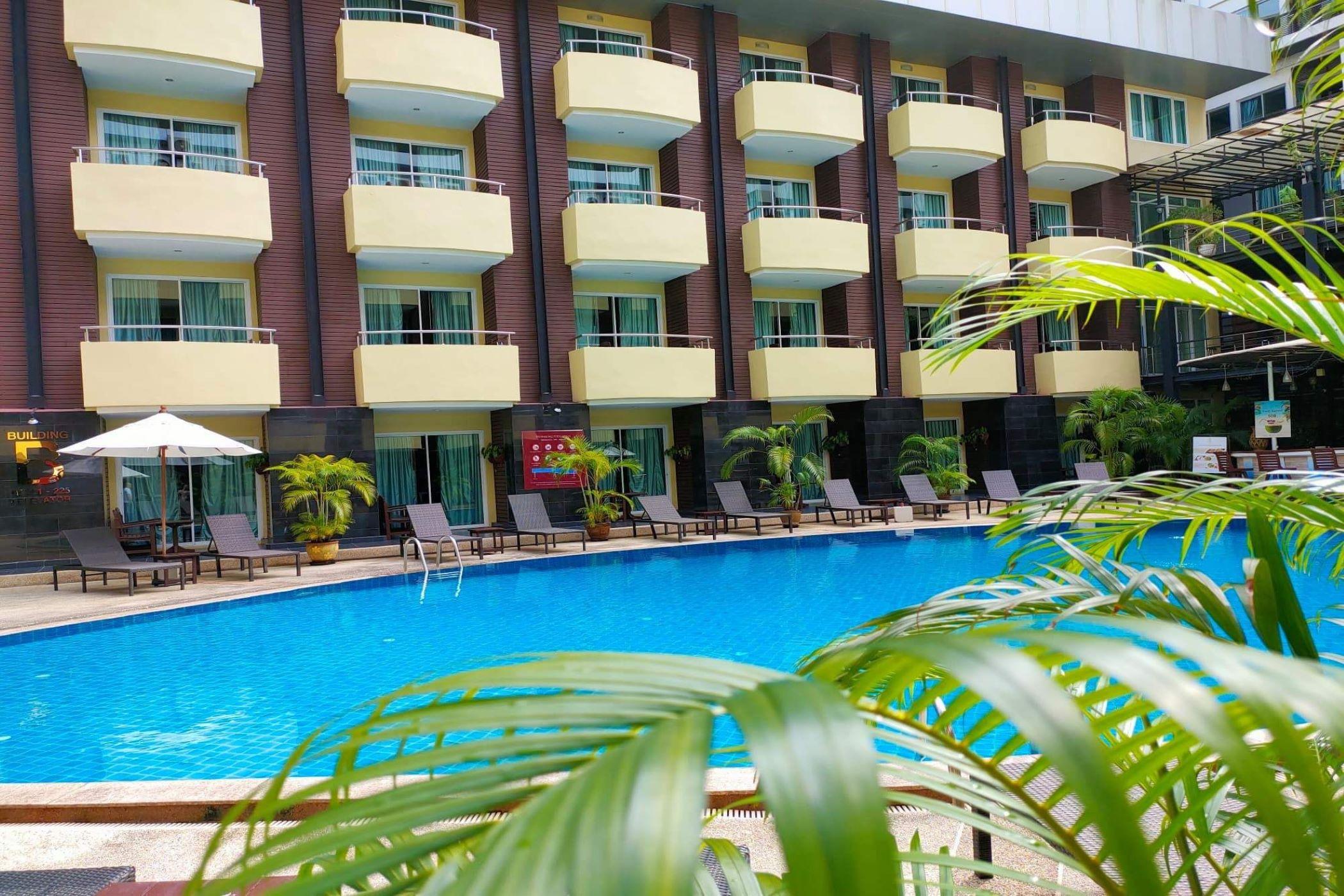 פאטאיה Baron Beach Hotel מראה חיצוני תמונה