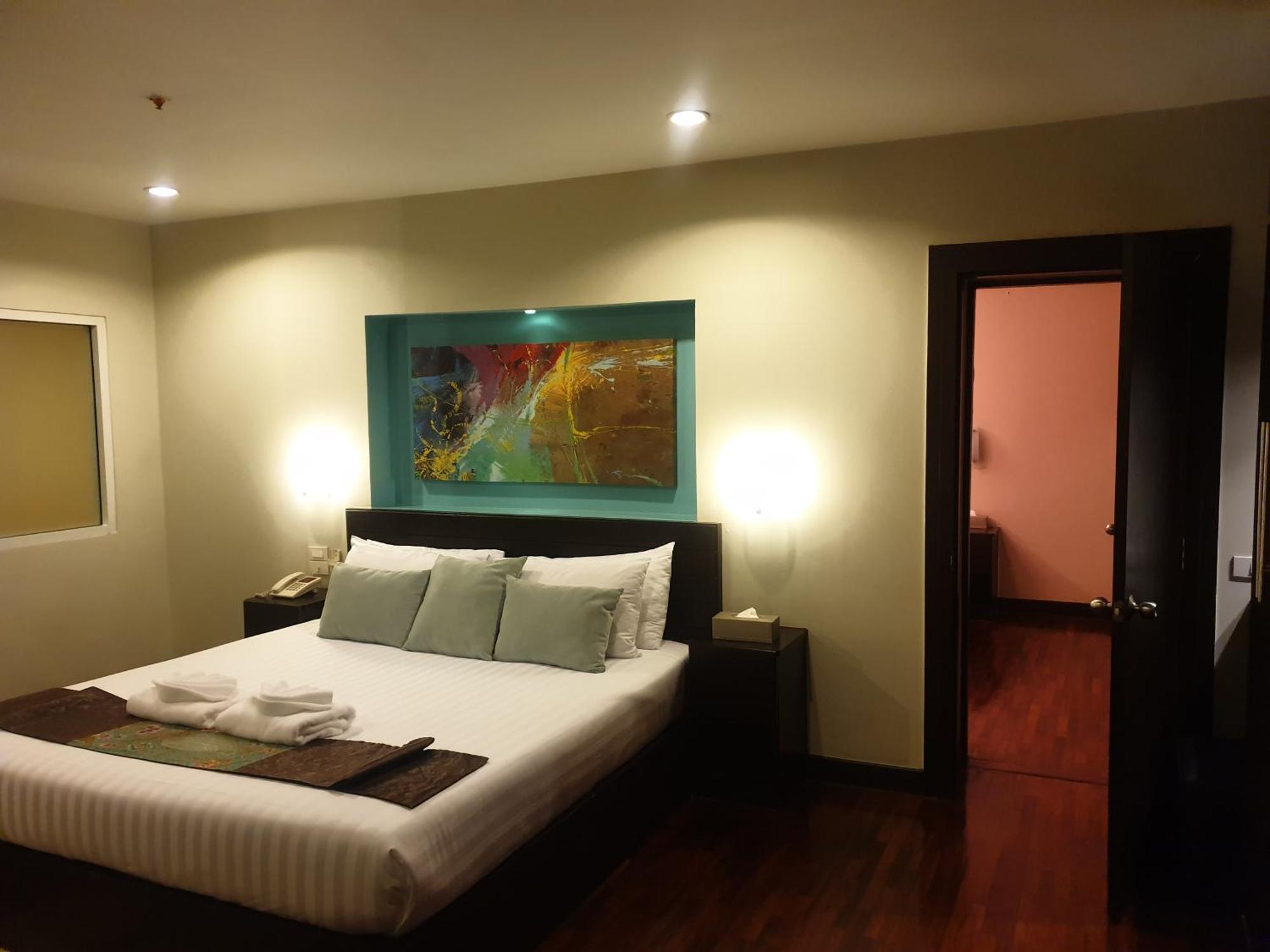 פאטאיה Baron Beach Hotel מראה חיצוני תמונה