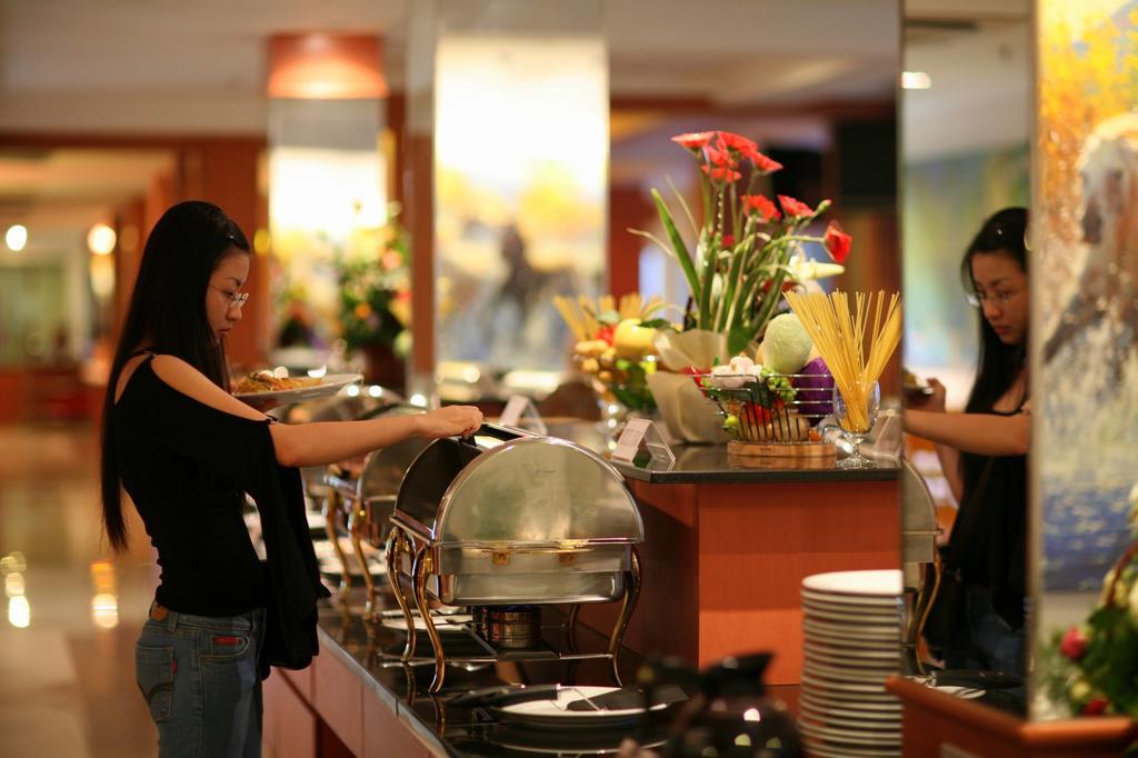 פאטאיה Baron Beach Hotel מראה חיצוני תמונה