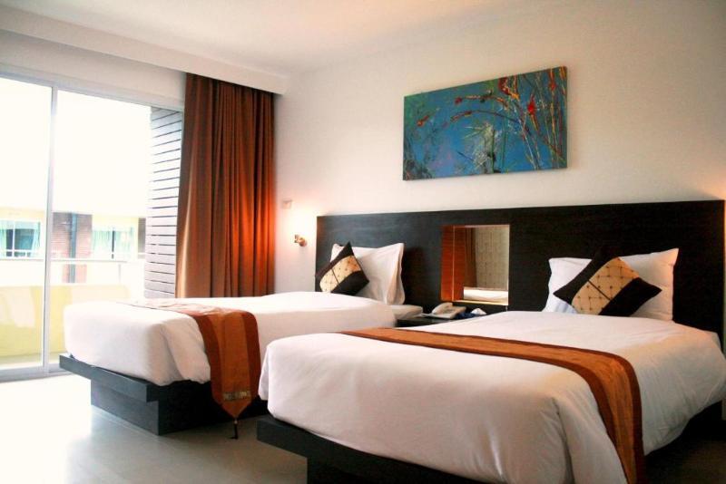 פאטאיה Baron Beach Hotel מראה חיצוני תמונה